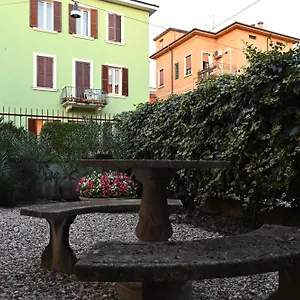 Dimora Montecchi 3*, Verona Italia